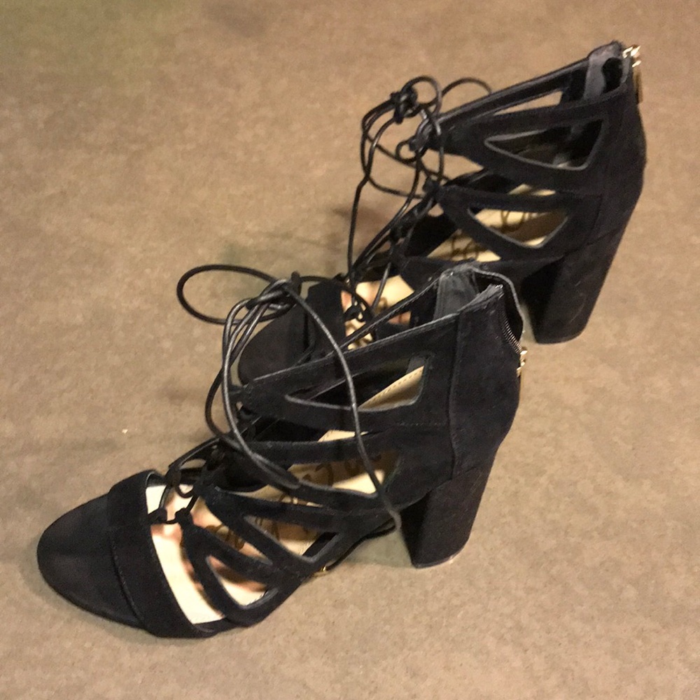 DONATING SOON. Sam Edelman Yona black suede heels